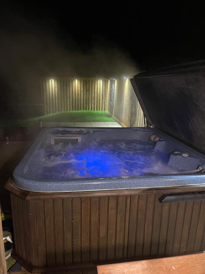 Вилла New! Country Boutique Escape . Hot Tub Weare Giffard Экстерьер фото